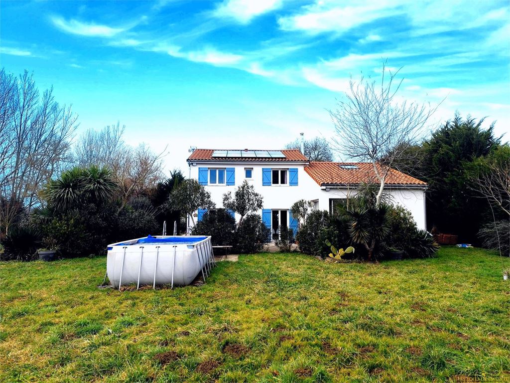 Maison indépendante ISSUS 365000€ Agence Les Toits de l'Immo31 Maison indépendante ISSUS 365000€ Agence Les Toits de l'Immo31