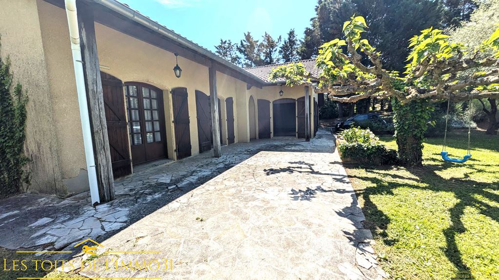 Maison de plain pied CORRONSAC 430000€ Agence Les Toits de l'Immo31 Maison de plain pied CORRONSAC 430000€ Agence Les Toits de l'Immo31