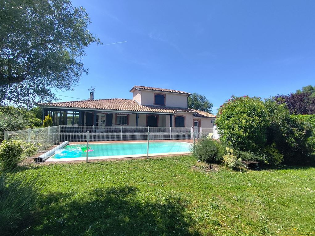 Maison EAUNES 350000€ Agence Les Toits de l'Immo31 Maison EAUNES 350000€ Agence Les Toits de l'Immo31